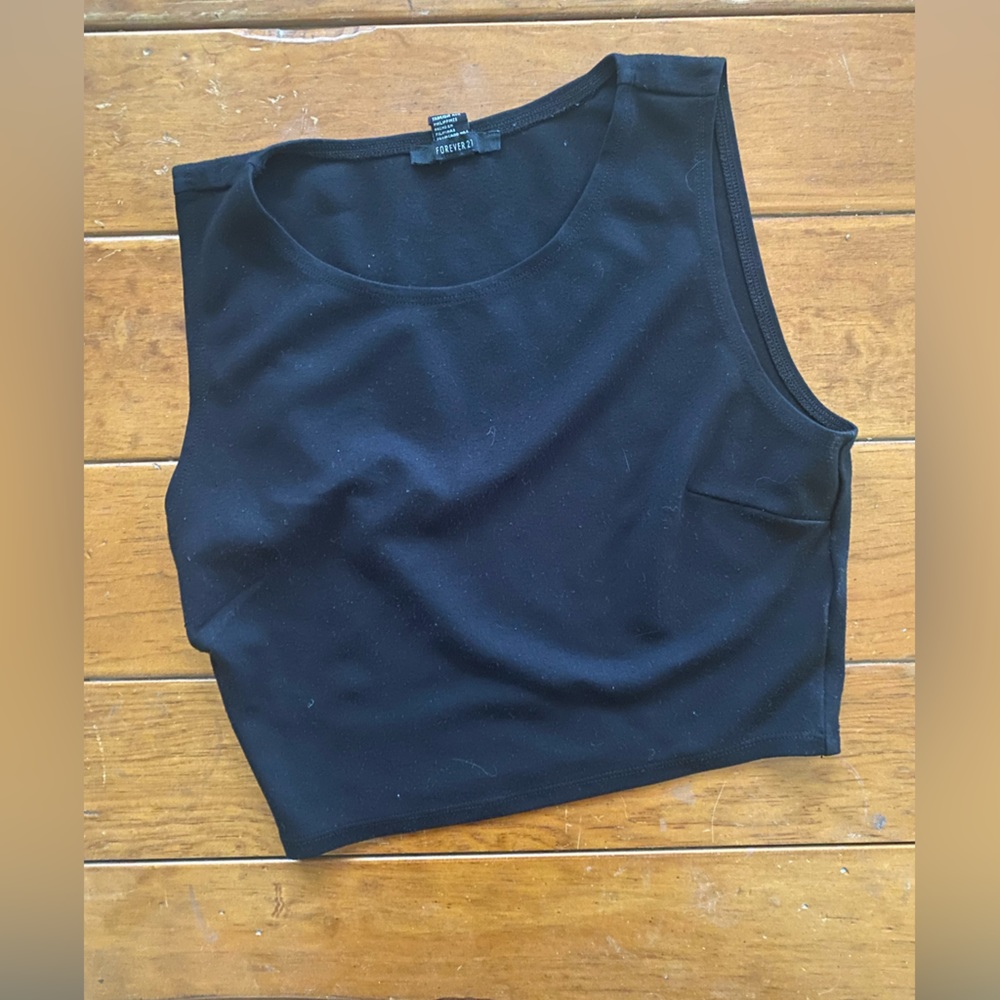 Black forever 21 crop top